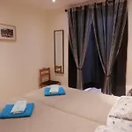 Διαμέρισμα Cozy In Center