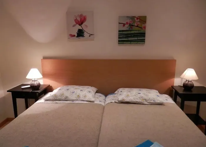 Cozy In Center